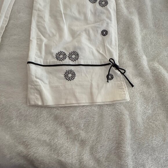 Ann Trinity White Cotton Blend Embroidered Capri Size 16 - Picture 7 of 13